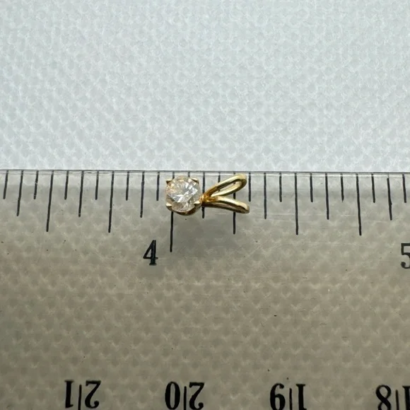 14k Yellow Gold Diamond Solitaire Pendant Round 4 Prong, 0.15 TCW, 0.24g - Picture 13 of 15
